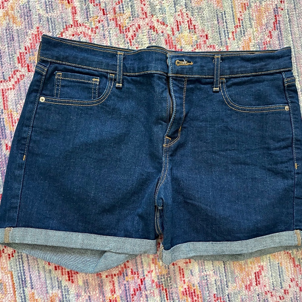 Old Navy High-Waisted 5 inch inseam Denim Shorts (Fitted)